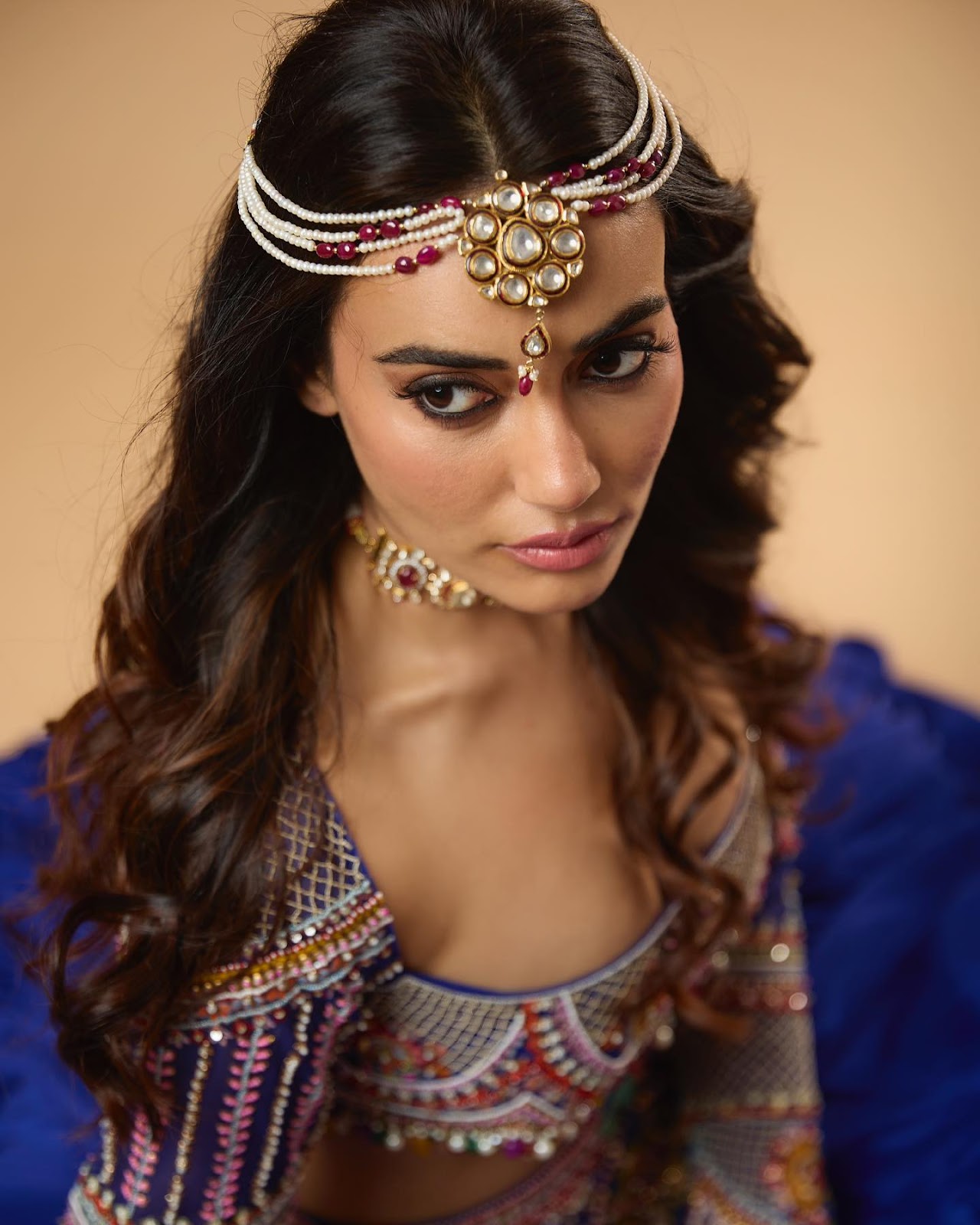 surbhi jyoti cleavage blue indian outfit tv actress