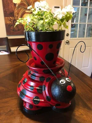 Que tal transformar os seus vasos e plantas em peças decorativas?