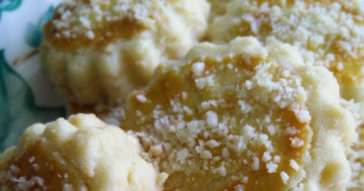 CORETAN DARI DAPUR: BISKUT BADAM RANGUP