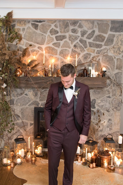 Niagara Wedding Planner - A Divine Affair - Winter Elopement - Lundy Manor Wine Cellars intimate Niagara Falls elopement - boho romantic style with lanterns and candlelight - fireplace with love letter wine box ceremony - photos in the snow at sunset