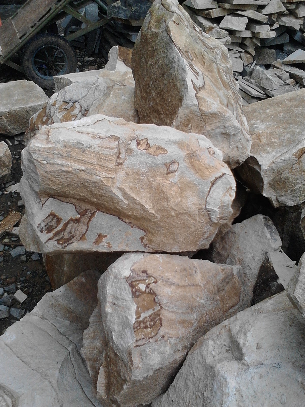  Batu  palimanan corak  batik BATU  ALAM  LEMPOH JAYA STONE