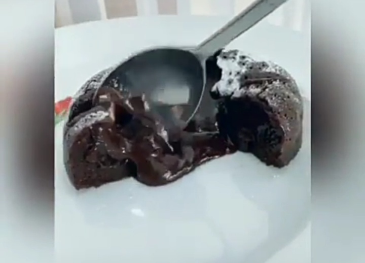 Buat Kue Coklat Lava  Dengan Bahan  dan Cara Yang Mudah 