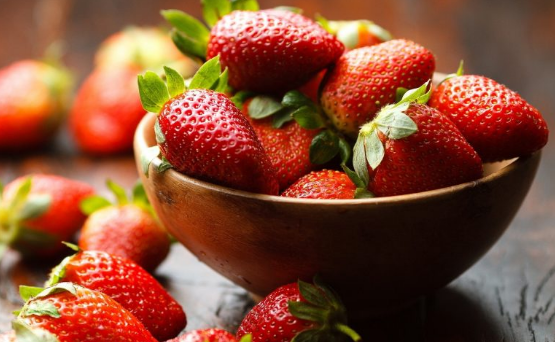 Top 12 Latest Foods for Younger Healthy Looking Skin