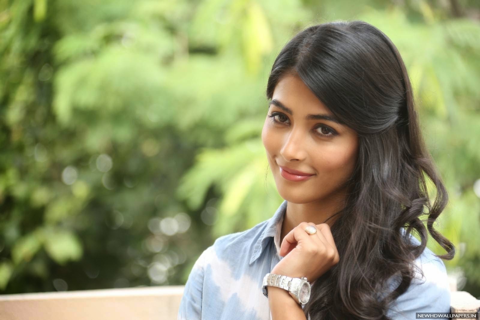 Pooja Hegde  Upcoming Movies 2016 'Allu Arjun's next' Find on wikipedia, imdb, Facebook, Twitter, Google Plus