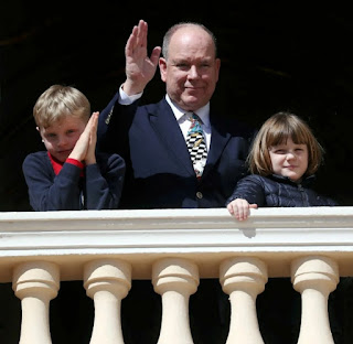 Prince Albert II surprised by his twins on his birthday 1