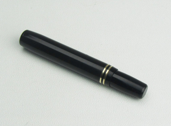 Accountant Pen2