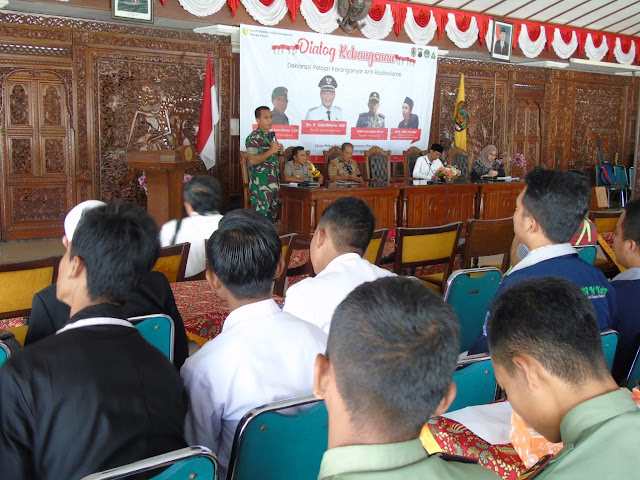 Kodim Karanganyar – Dialog Kebangsaan Deklarasi Pelajar Karanganyar Anti Radikalisme