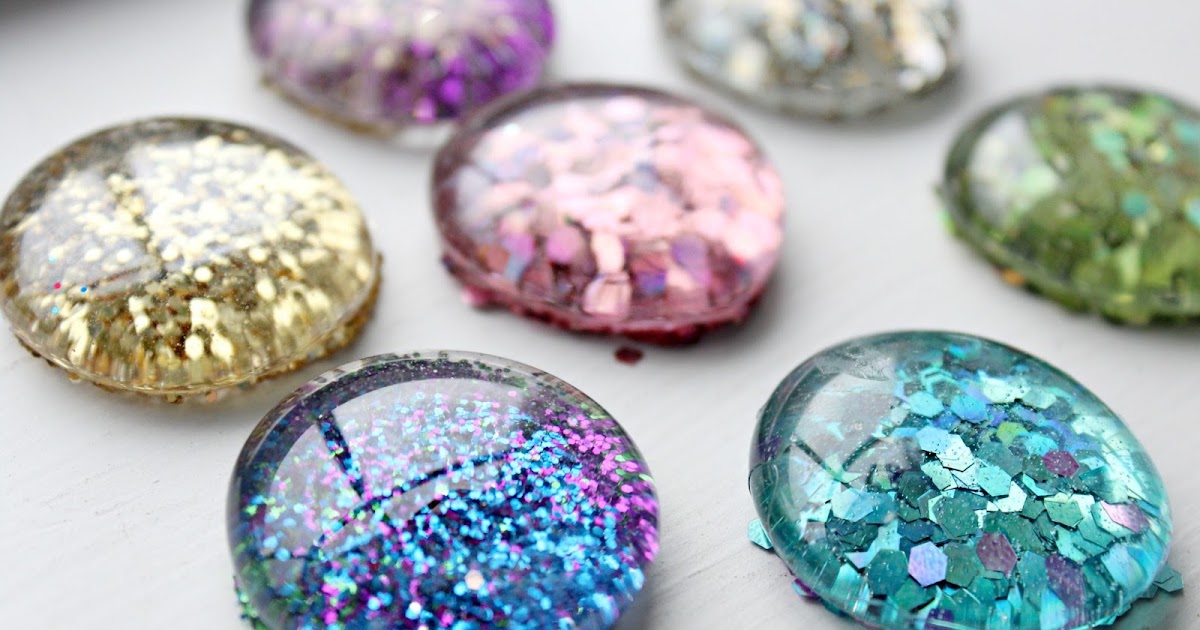 365 Days of Pinterest Day 15 ~ DIY GLITTER Magnets!