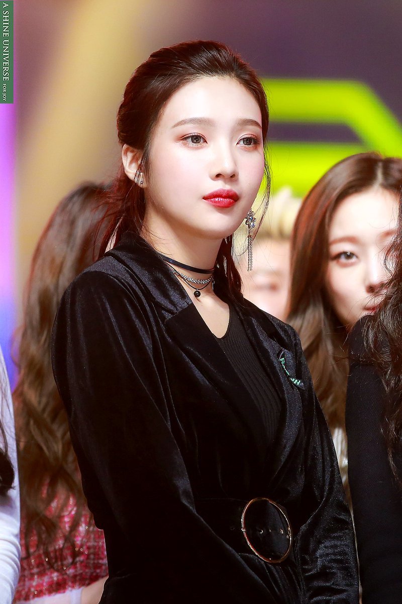 Red Velvet Joy Looks Absolutely Gorgeous With Ponytail 