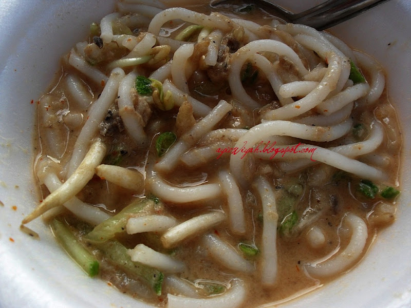 laksa terengganu kuah merah. laksa terengganu kuah merah. masukkan laksa + kuah +