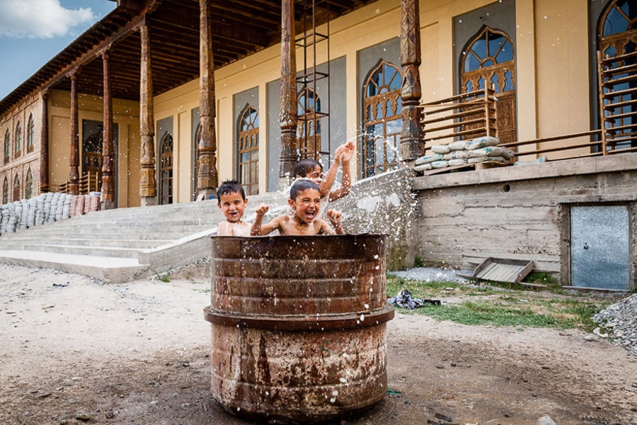 30 happy children from around the world who just love to play