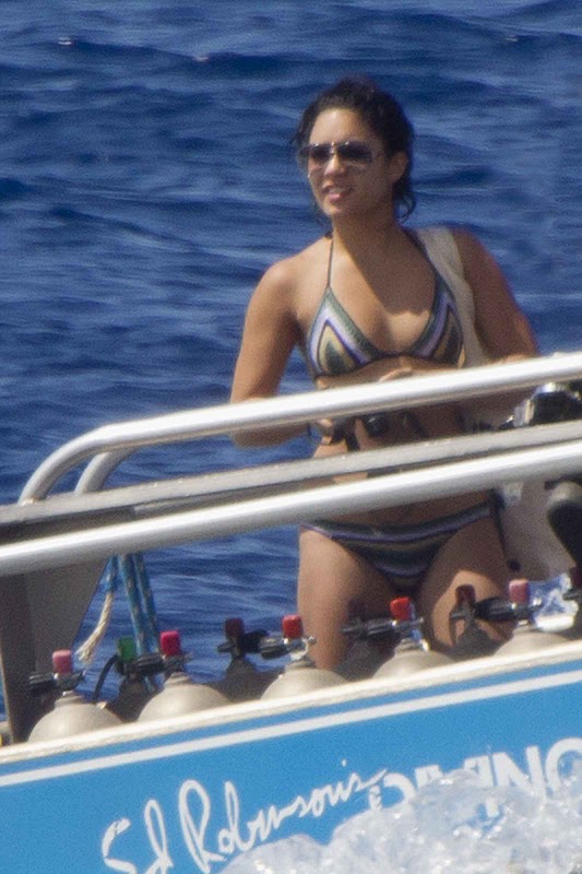 Vanessa Hudgens – Bikini Candids in Hawaii