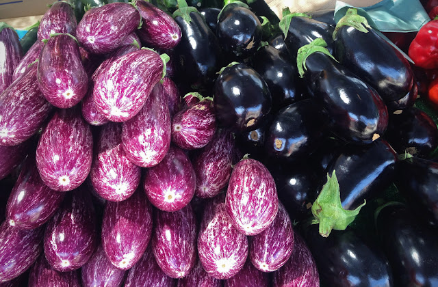 Aubergines - vegetables - Lemon Tree Market, Guardamar del Segura