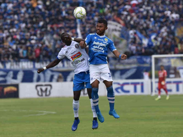 Arema FC Imbangi Persib Bandung di Jalak Harupat,  1-1