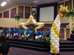  Balloon column with star