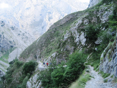 bulnes-picos-de-europa-techos-de-españa-torrecerredo