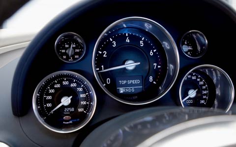 Bugatti on Bugatti Veyron Interior   Car Models