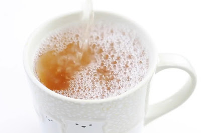 Lose weight with honey and warm water