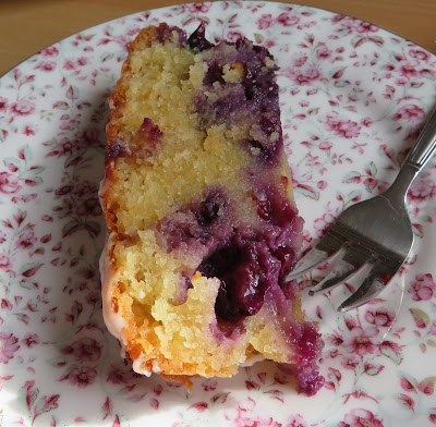 Blueberry & Almond Cake