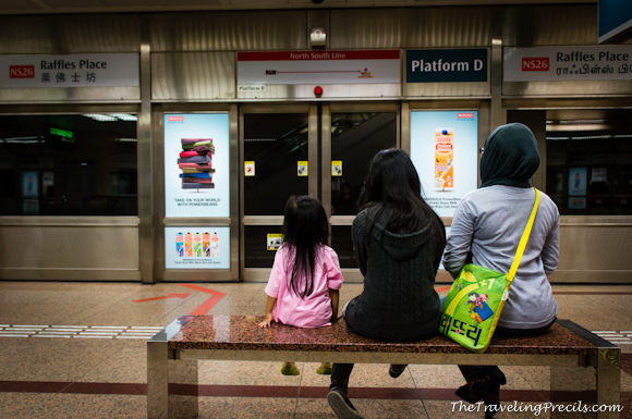 Keliling Singapura Naik MRT dan Bus