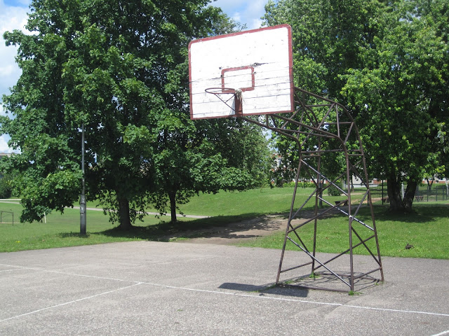 Lithuanian basketball hoop