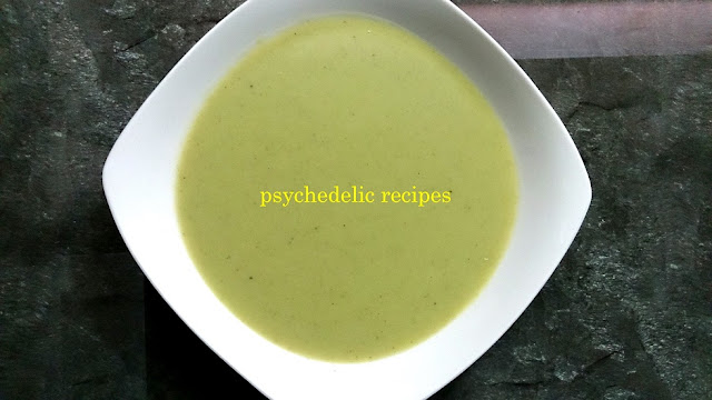 Σούπα βελουτέ με πατάτα και μαϊντανό Potato and parsley velvet soup