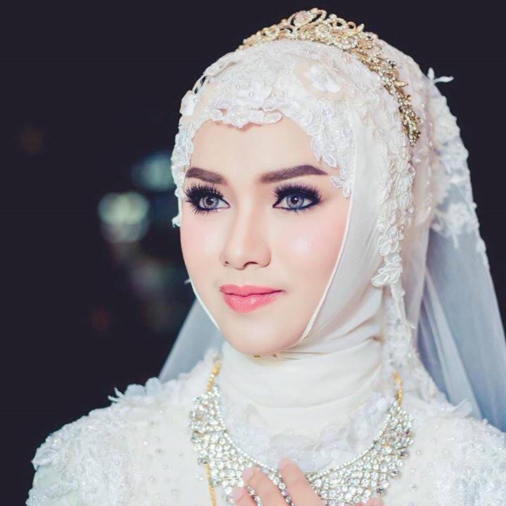 Inspirasi Makeup Bagi Pengantin  Muslim Hijab gebeet com