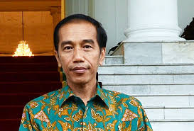 Tanpa ada Dijadwalkan, Presiden Jokowi Berikan Sembako ke Warga Bogor 