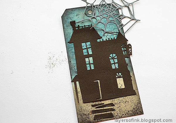 Layers of ink - Old Spooky House Tutorial by Anna-Karin Evaldsson.