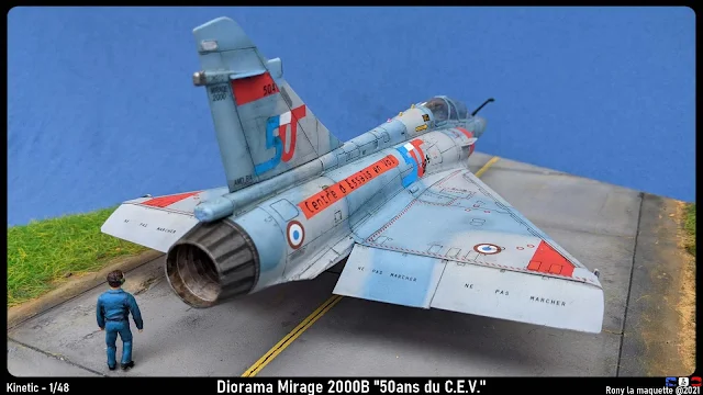 Diorama Kinetic Mirage 2000B "50ans du C.EV" au 1/48.