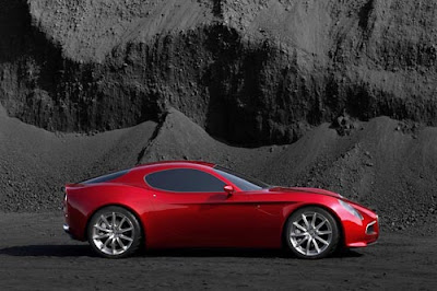 Alfa Romeo 8c Wallpaper Red color Side