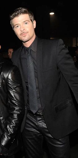 Robin Thicke Wearing Stylish Black suit Curated by Oregonleatherboy