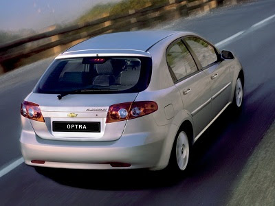 back side view of Chevrolet Optra