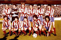 REAL SPORTING DE GIJÓN. Temporada 1980-81. Joaquín, Castro, Maceda, Abel, Jiménez, Ciriaco. Óscar Ferrero, Uría, Cundi, Enzo Ferrero y Mesa. REAL SPORTING DE GIJÓN 2 (Óscar Ferrero, Mesa) U. D. LAS PALMAS 1 (Benito Morales). 21/12/1980. Campeonato de Liga de 1ª División, jornada 16. Gijón, Asturias, estadio El Molinón.