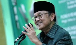 Habibie - foto Republika