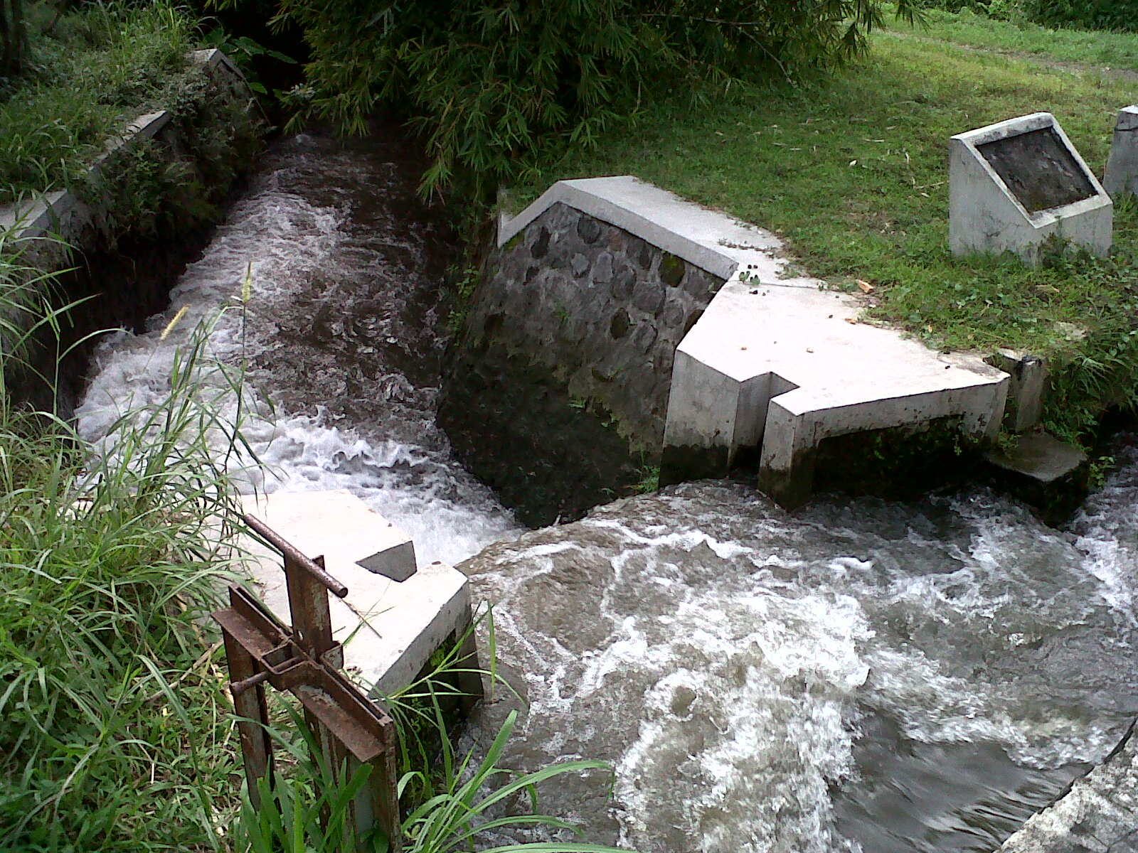 Gambar-gambar peristiwa banjir dan gambar sungai - *Banjir 