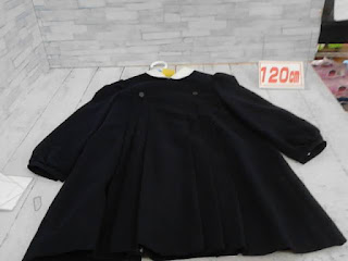 中古品　子供服　１２０㎝　ブラック　長袖ワンピース　２９８０円