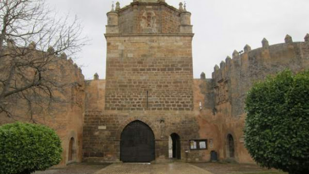 mariana flores melo-Cuatro destinos para disfrutar del patrimonio en las rutas del vino de Aragón