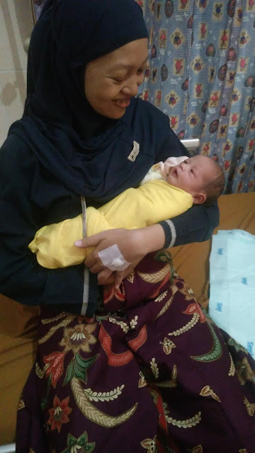 Gendongan pertama