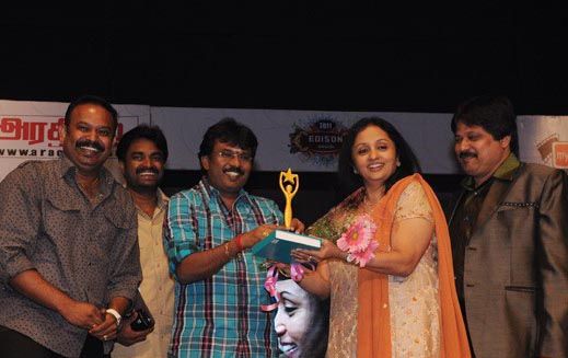 Photos Tamil Stars at Edison Awards  PhotogalleryStills cinema gallery