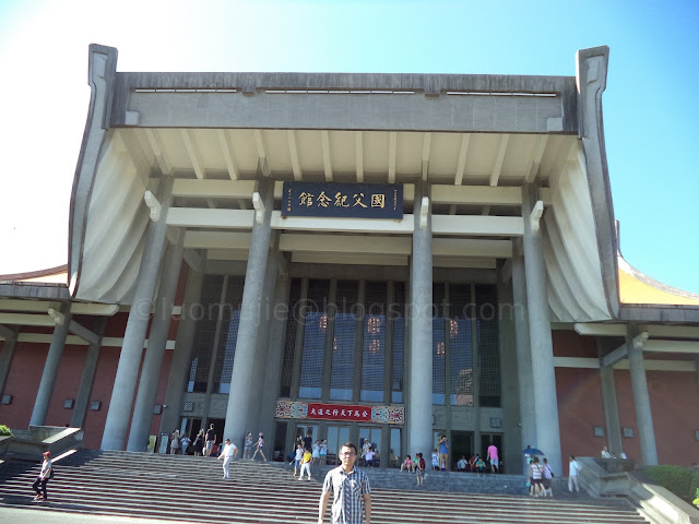 Sun Yat-sen Memorial Hall and Chiang Kai-shek Memorial Hall