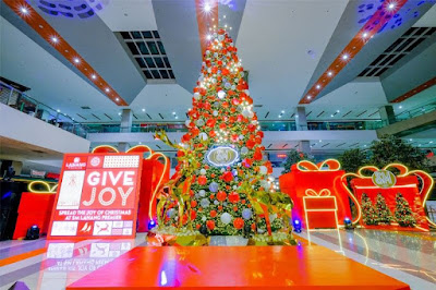 It’s a Happy Christmas at SM Supermalls!