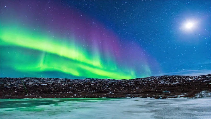 Greenland Lake Aurora - Epic Aurora Borealis Over Greenland And Iceland