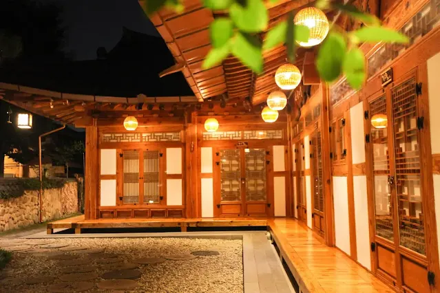 전주 한옥마을 숙소 심락원 안뜰