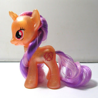 MLP Pearlized Pretzel Explore Equestria Brushable