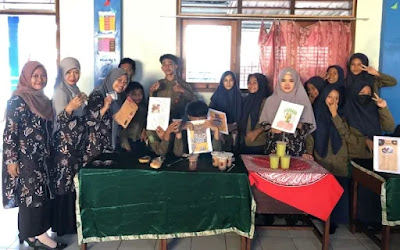 Siswa SMP Muhammadiyah Keling Buat Dawet Lidah Buaya