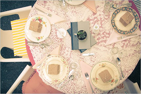 I love this vintage table setting It's so charming and pretty