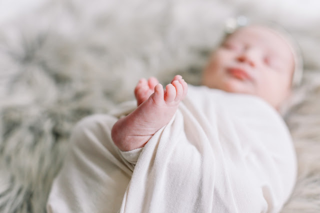 spotted stills, newborn, newborn photography, portland newborn, portland newbornphotography, natural light newborn, in home newborn photographer, jenn pacurar