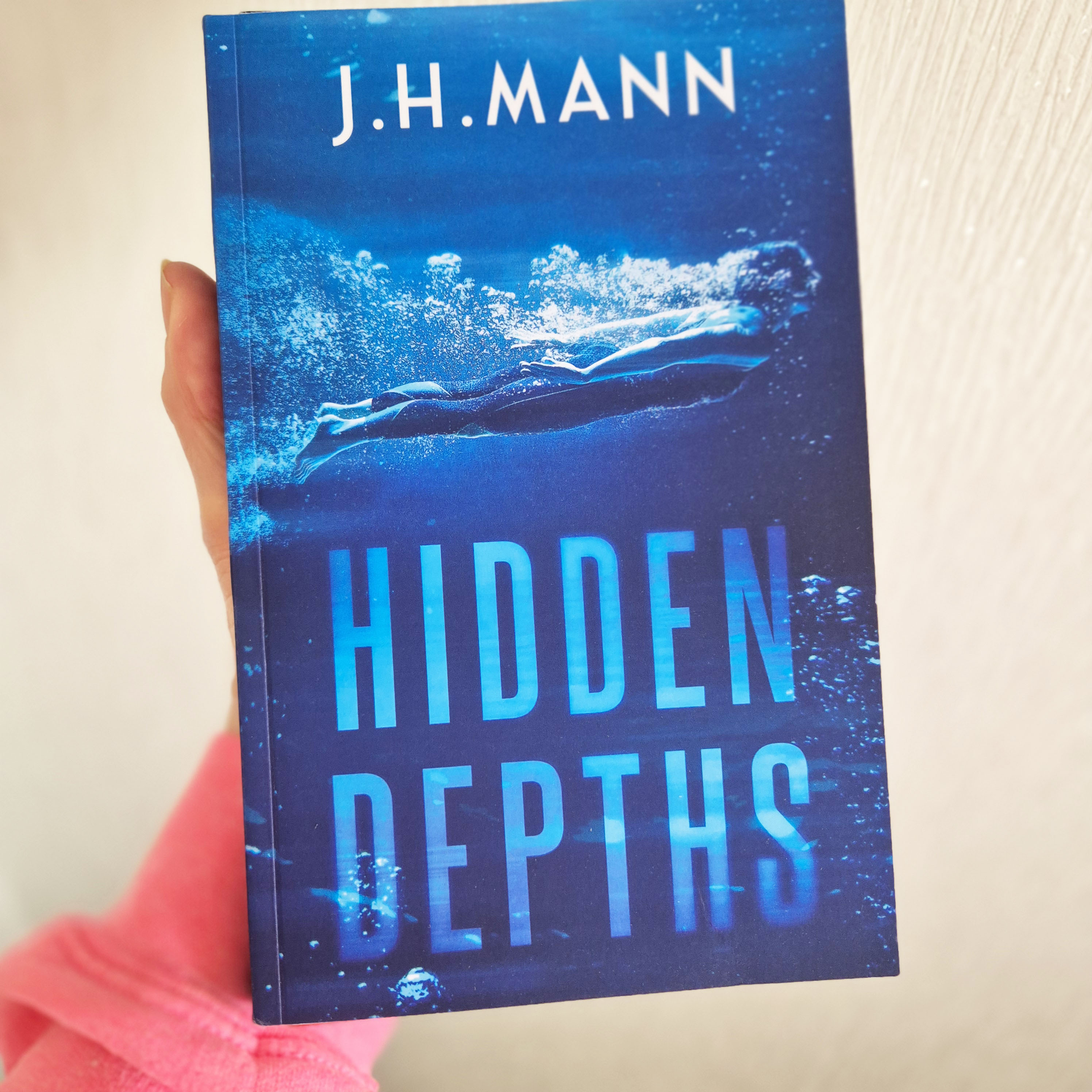 Cover of the book Hidden Depths by JH Mann as featured on IsThisMutton.com