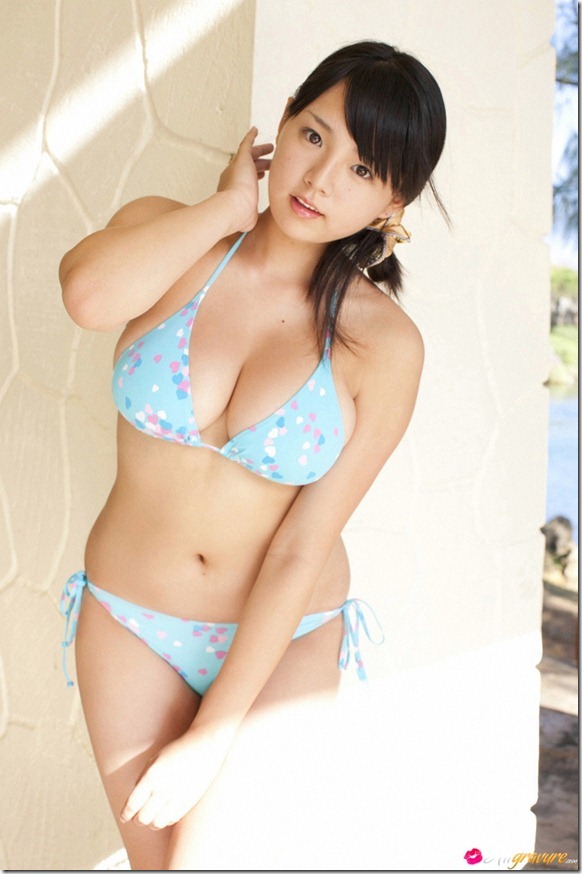 Ai Shinozaki Busty Traveler_54